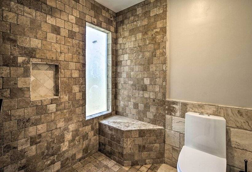 Spacious El Cajon Villa   14 Mi To Downtown!