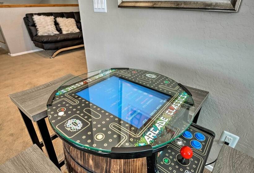 Glendale Escape W/ Pool < 2 Mi To Westgate!