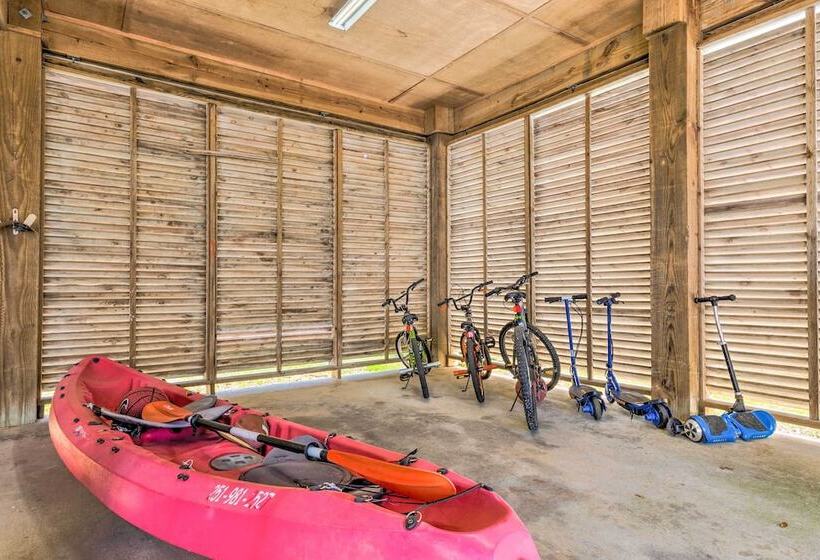 Spacious Gulf Shores Home: Private Pool + Deck!