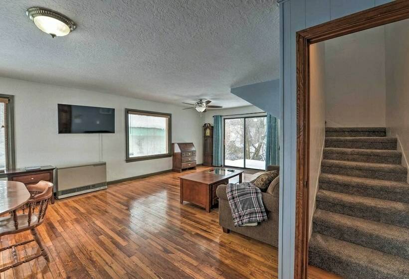 Spacious Irwin Home On Snake River!