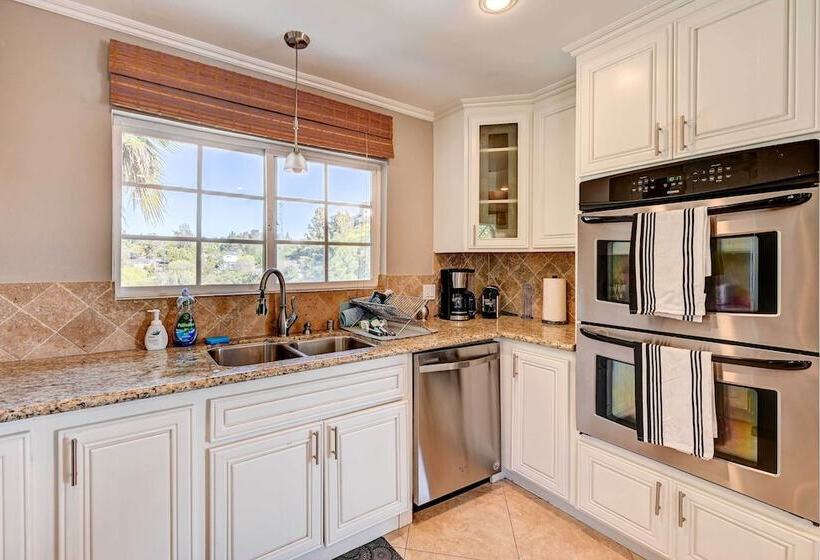 Spacious La Mesa Vacation Home W/ Shared Hot Tub!