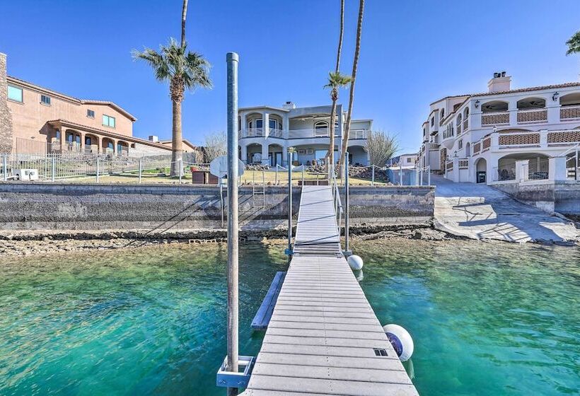 Spacious Parker House On The Colorado River!
