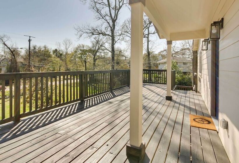 Spacious San Jacinto River Home W/ Waterfront Deck