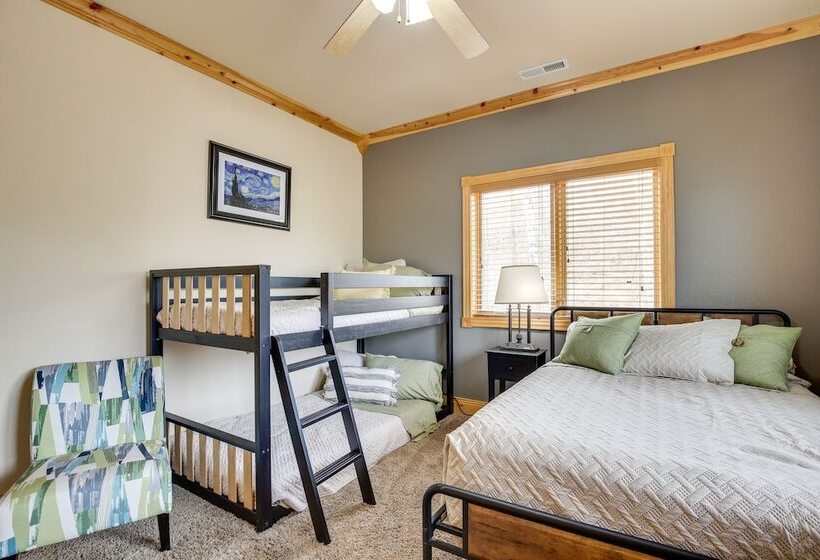 Spacious Terry Peak Cabin < 1 Mi To Ski Lift