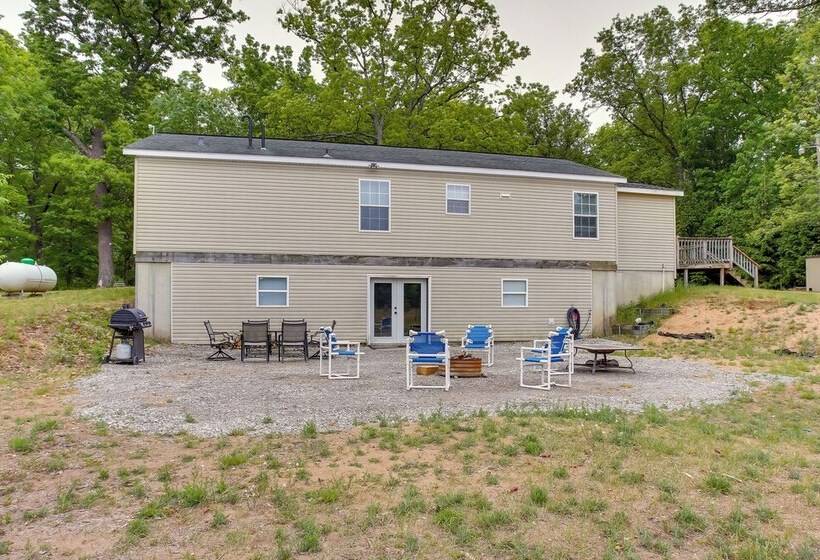 Spacious Wellston Home Near Hiking & Skiing!
