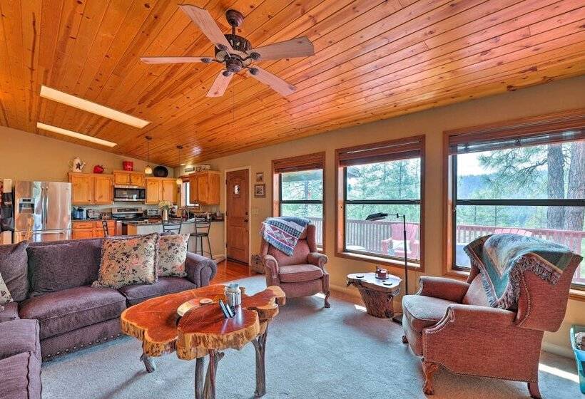 Strawberry Hideaway In The Pines W/ Hot Tub!