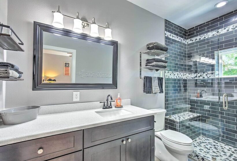 Outdoor Entertainment Space: Home In Mcqueeney