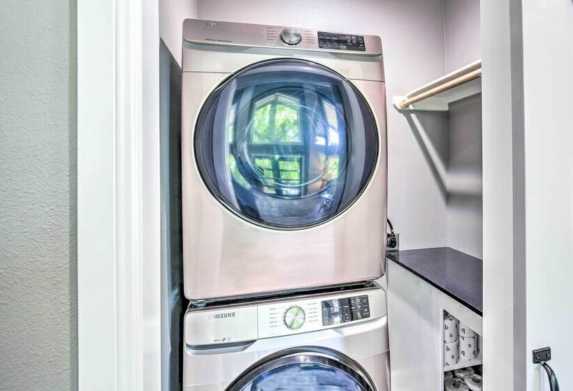 Outdoor Entertainment Space: Home In Mcqueeney