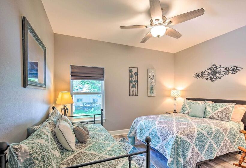 Outdoor Entertainment Space: Home In Mcqueeney