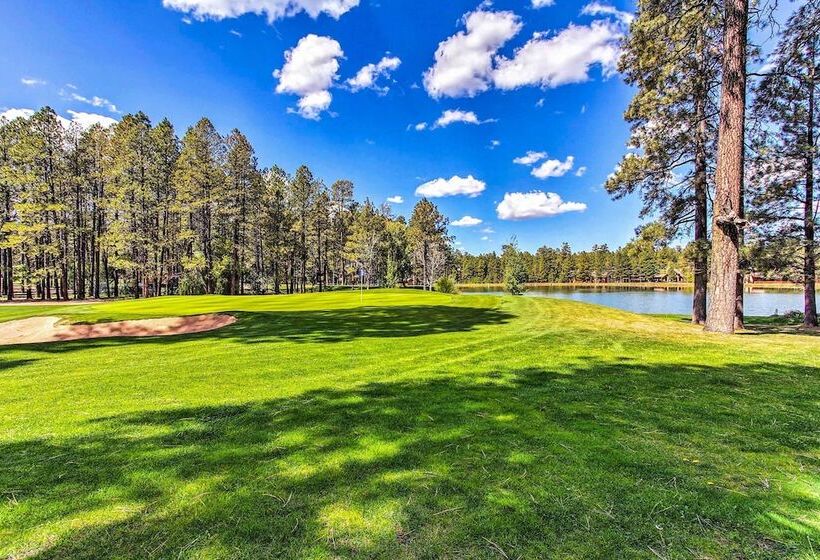 Stunning Pinetop Lakes Country Club Retreat!