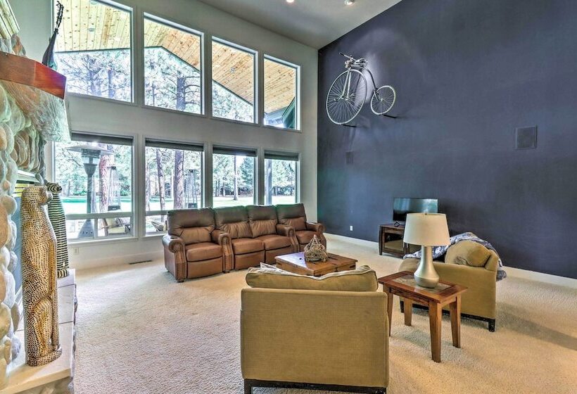 Stunning Pinetop Lakes Country Club Retreat!