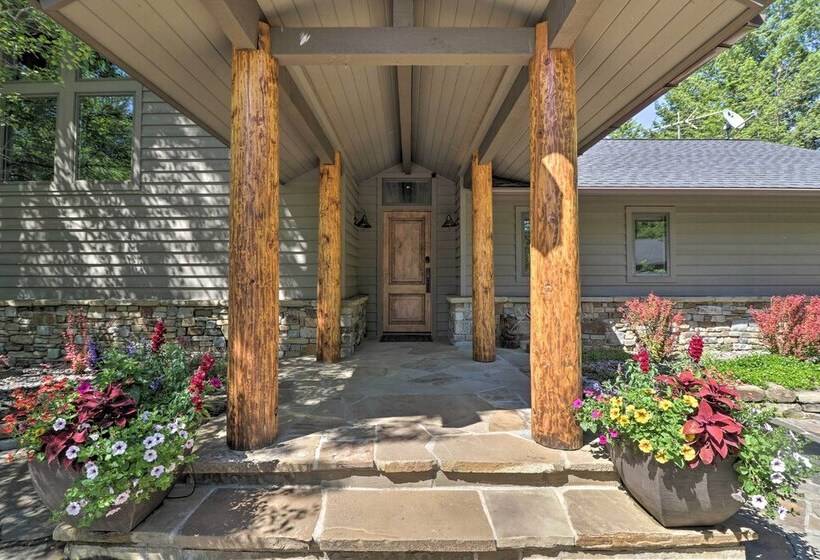 West Glacier Home W/ Majestic Mountain Views!