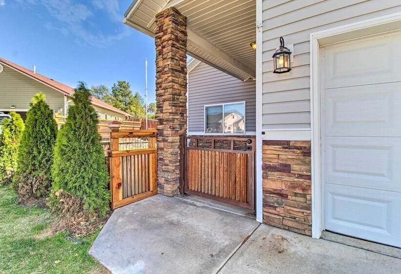 Stylish Show Low Hideaway W/ Patio + Gazebo!