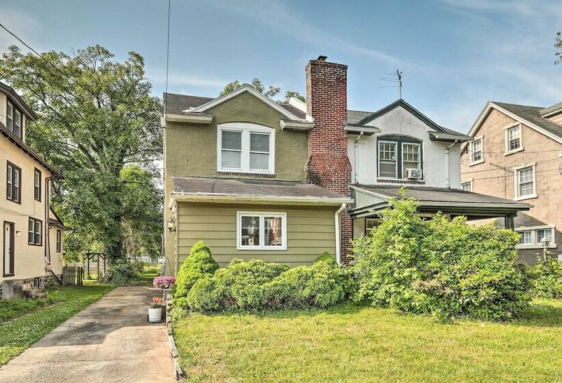 Suburban Home W/ Backyard Patio < 7 Miles To Dtwn!