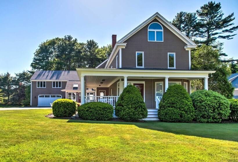 Large Kennebunk Home, Walk To Beach < 2 Mi To Town