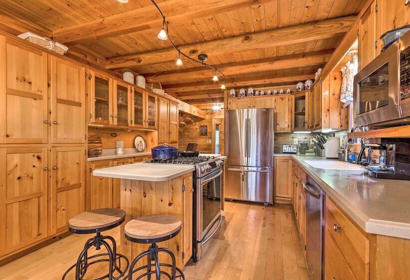 The Fox Wood In Blue Ridge Mtns By Grandfather Mtn