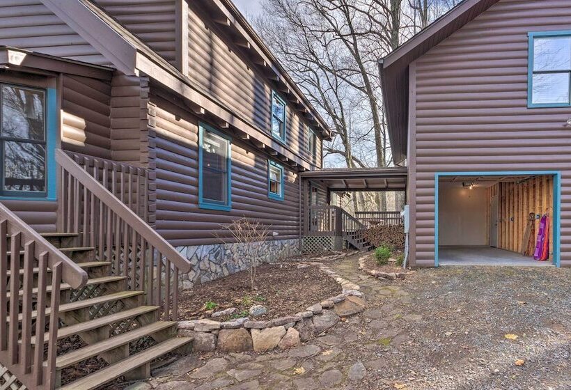 The Fox Wood In Blue Ridge Mtns By Grandfather Mtn