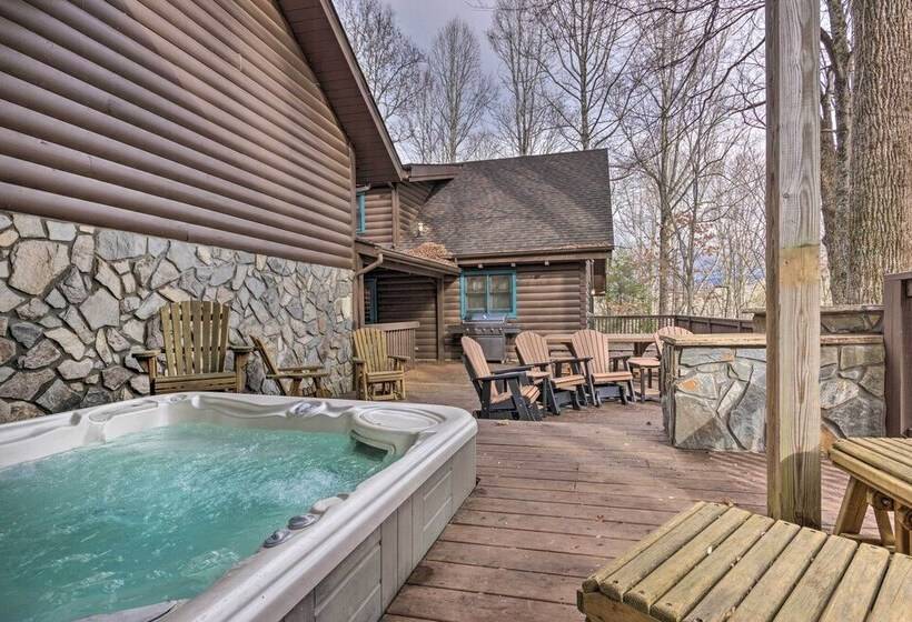 The Fox Wood In Blue Ridge Mtns By Grandfather Mtn