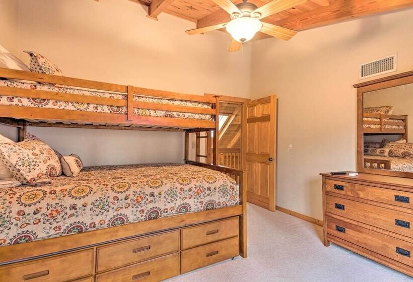 The Fox Wood In Blue Ridge Mtns By Grandfather Mtn