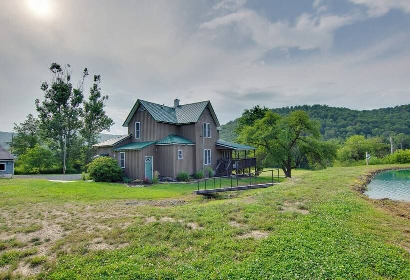 The Olde Homestead W/ Fire Pit & Mountain Views!