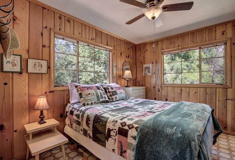 Tonto Nat L Forest Riverside Cabin!