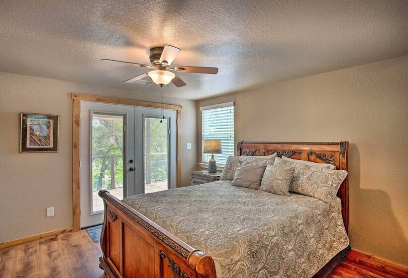 Tranquil Palo Pinto Home W/ Deck + Boat Dock!