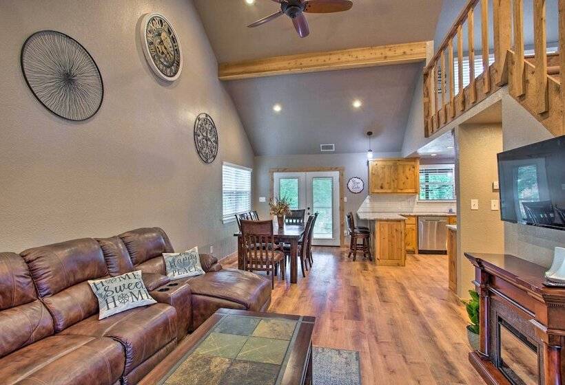 Tranquil Palo Pinto Home W/ Deck + Boat Dock!