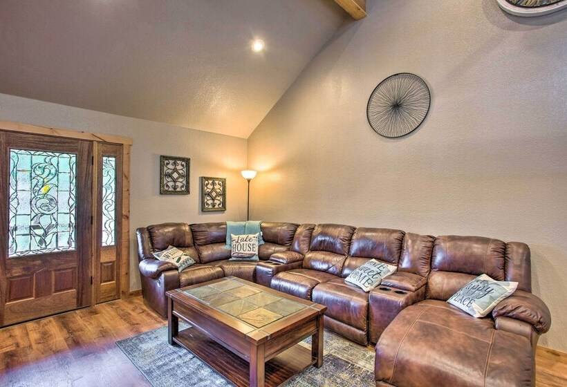 Tranquil Palo Pinto Home W/ Deck + Boat Dock!