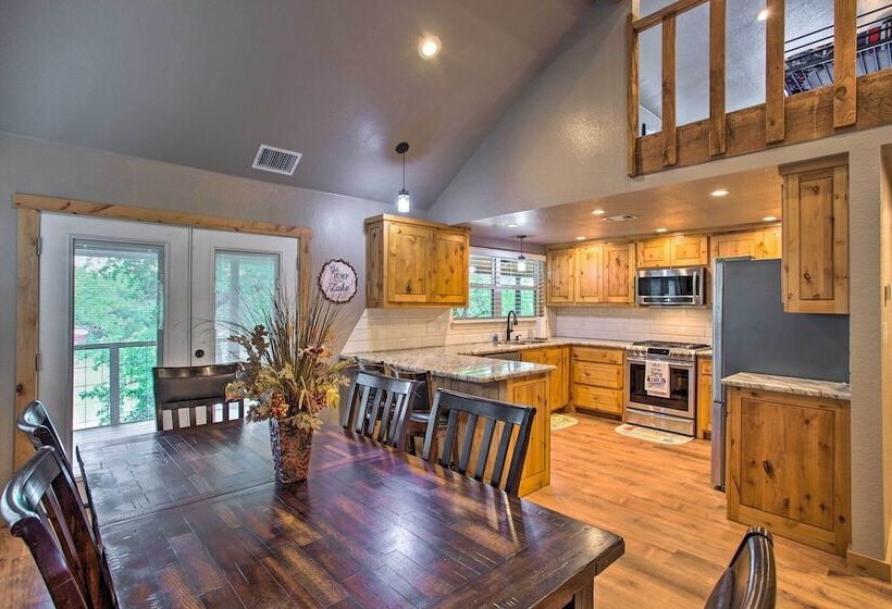 Tranquil Palo Pinto Home W/ Deck + Boat Dock!