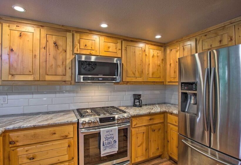 Tranquil Palo Pinto Home W/ Deck + Boat Dock!