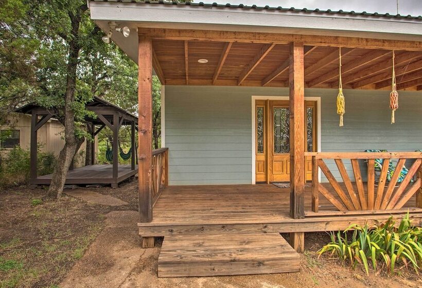 Tranquil Palo Pinto Home W/ Deck + Boat Dock!