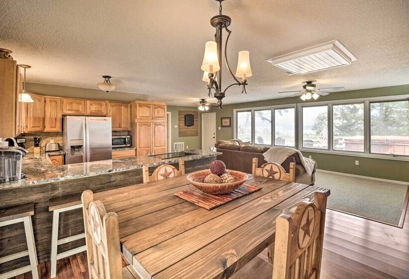 Treetop Hideaway W/ Lake Views + Fire Pit!