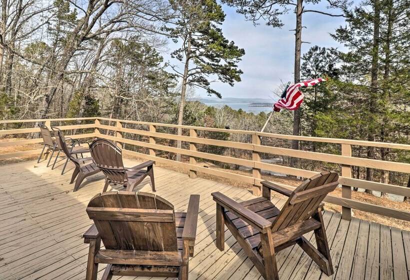 Treetop Hideaway W/ Lake Views + Fire Pit!