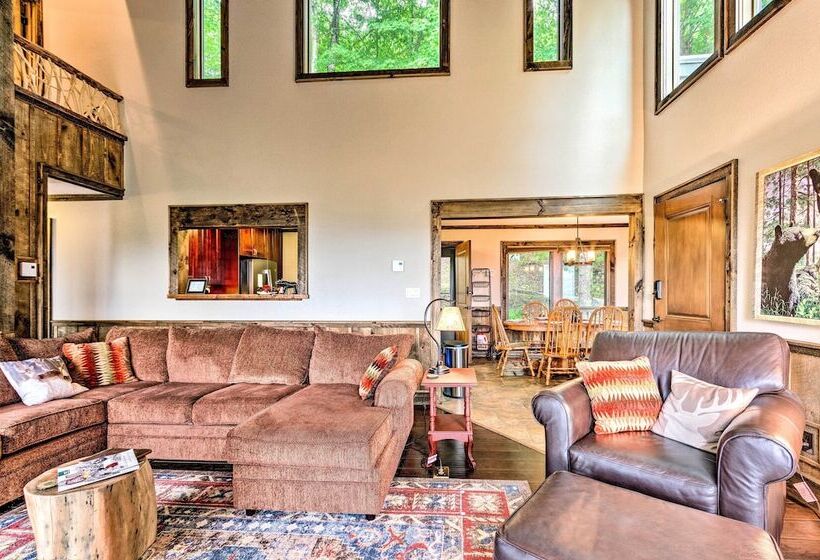 3 Mi To Beech Mtn: Treetop Cabin W/ Deck & Views