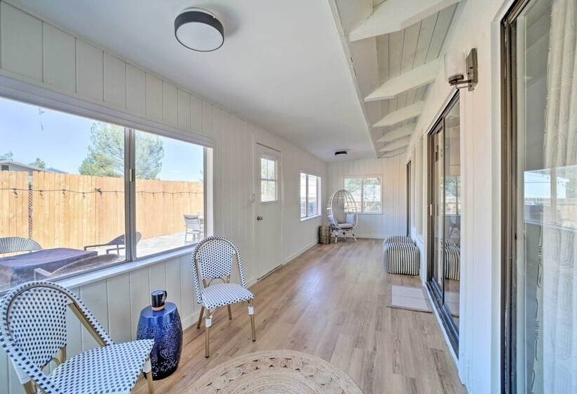 Trendy Digs W/ Yard Games, Fire Pit & Grill!