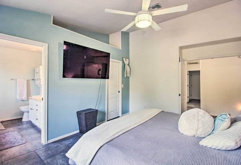 Tucson Retreat W/ Private Pool + Mtn Views
