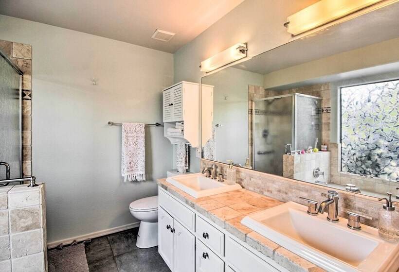 Tucson Retreat W/ Private Pool + Mtn Views