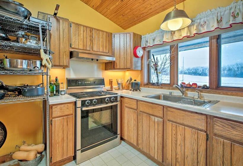 Updated Cabin On 7 Acres   Day Trip To Lake Geneva