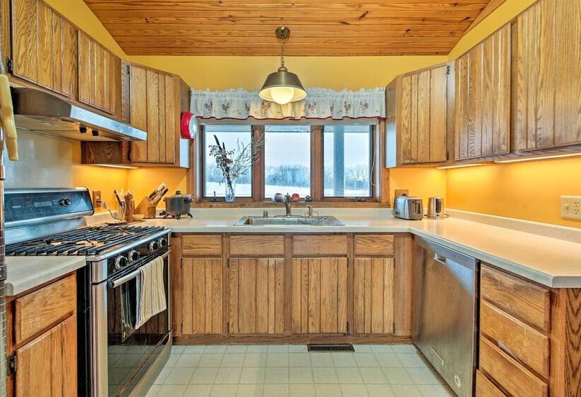 Updated Cabin On 7 Acres   Day Trip To Lake Geneva