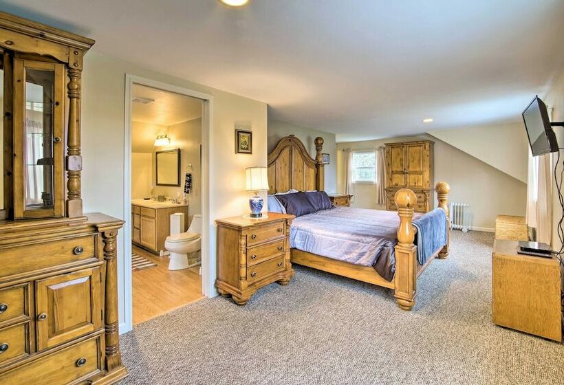 Updated Coos Bay Home ~ 2 Mi To Pacific Ocean