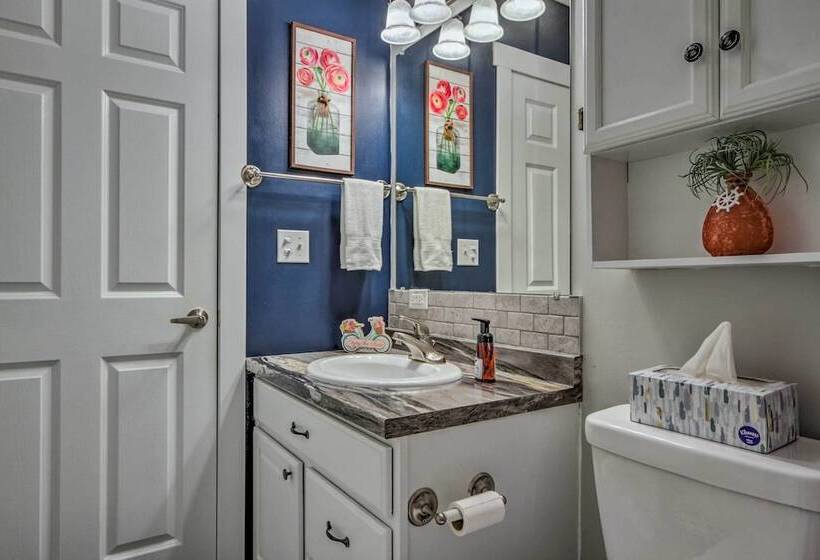 Updated Harpers Ferry Home: Only Half Mi To River!