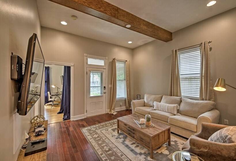 Updated Indianapolis Home, Walk To Lucas Oil!