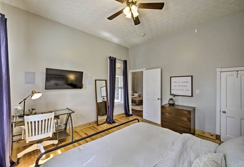 Updated Indianapolis Home, Walk To Lucas Oil!