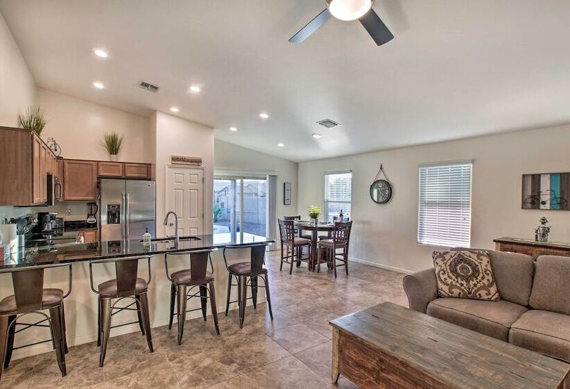 Backyard Oasis: Updated San Tan Valley Escape