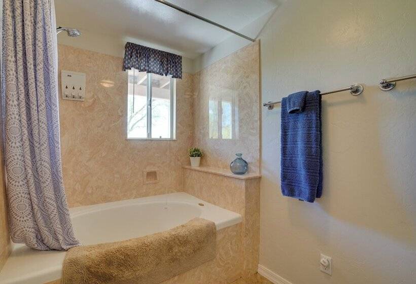 Updated Tucson Home W/ Panoramic Mtn Views & Pool!