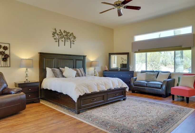 Updated Tucson Home W/ Panoramic Mtn Views & Pool!