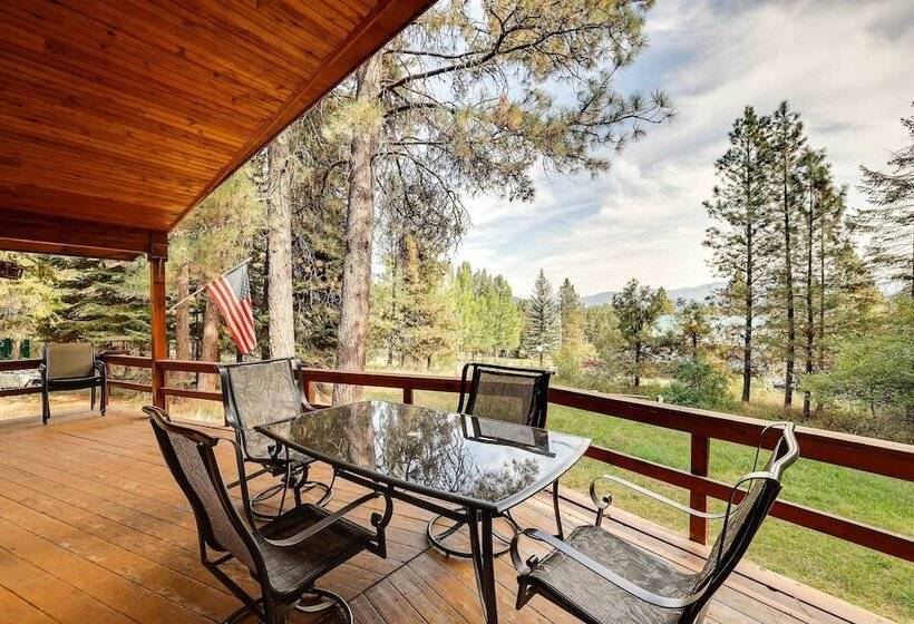 Upscale Cabin W/ Mountain Views + Large Game Room!