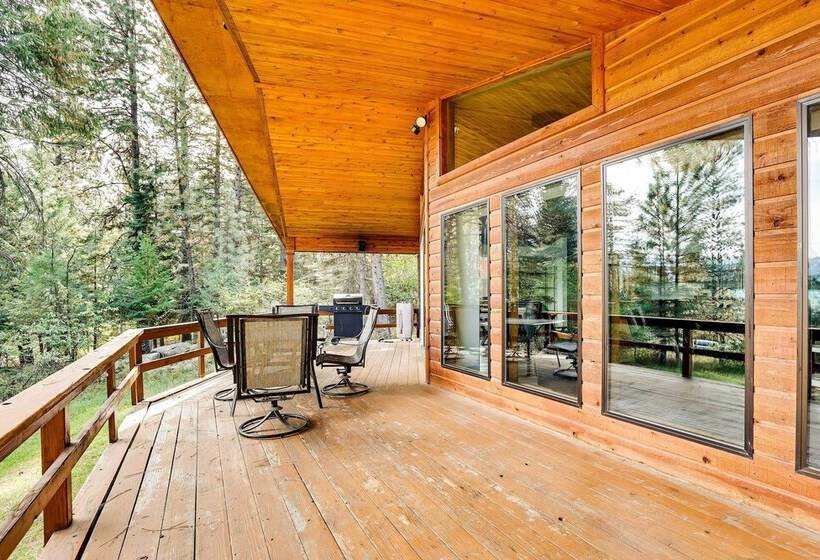 Upscale Cabin W/ Mountain Views + Large Game Room!