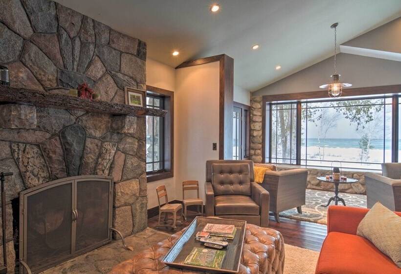 Upscale Earl Young Charlevoix Cottage W/ Deck!