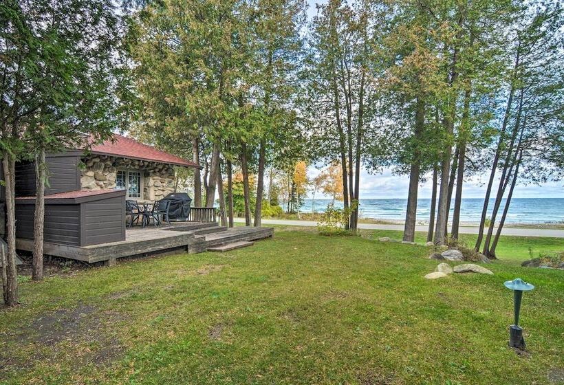Upscale Earl Young Charlevoix Cottage W/ Deck!